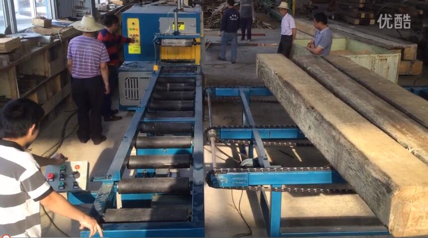 多片鋸 大型方料多片鋸 自動進(jìn)料方木多片鋸 正啟機(jī)械廠