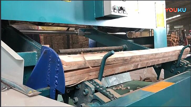 全自動(dòng)高速齊頭鋸工作視頻
