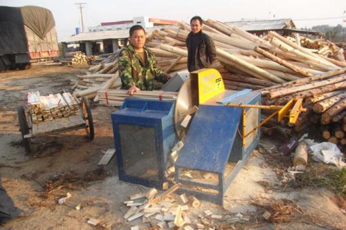 廣西省-東興市-截?cái)鄼C(jī)加工現(xiàn)場(chǎng)