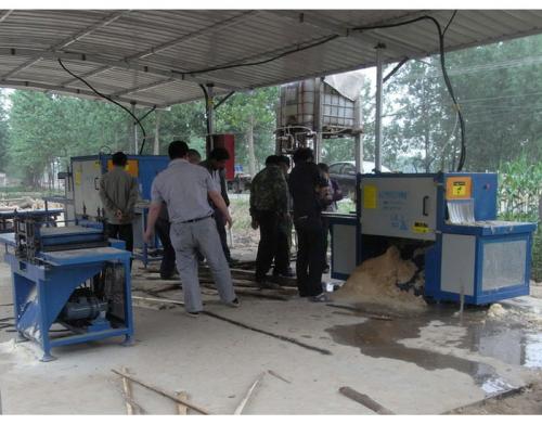 江蘇省淮安市連水-350圓木多片鋸加工現(xiàn)場0